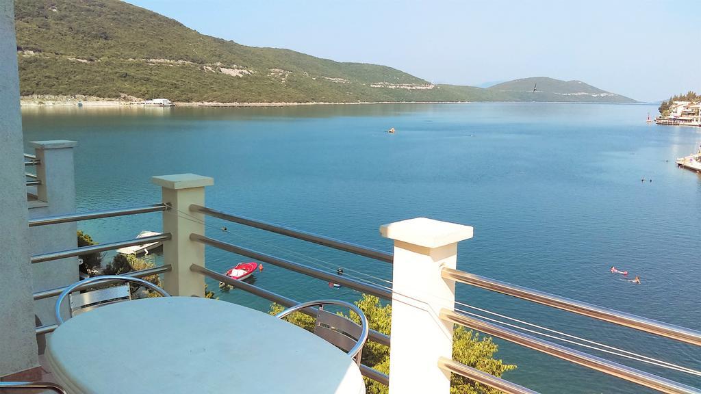 נאום Villa Obad Guest House מראה חיצוני תמונה