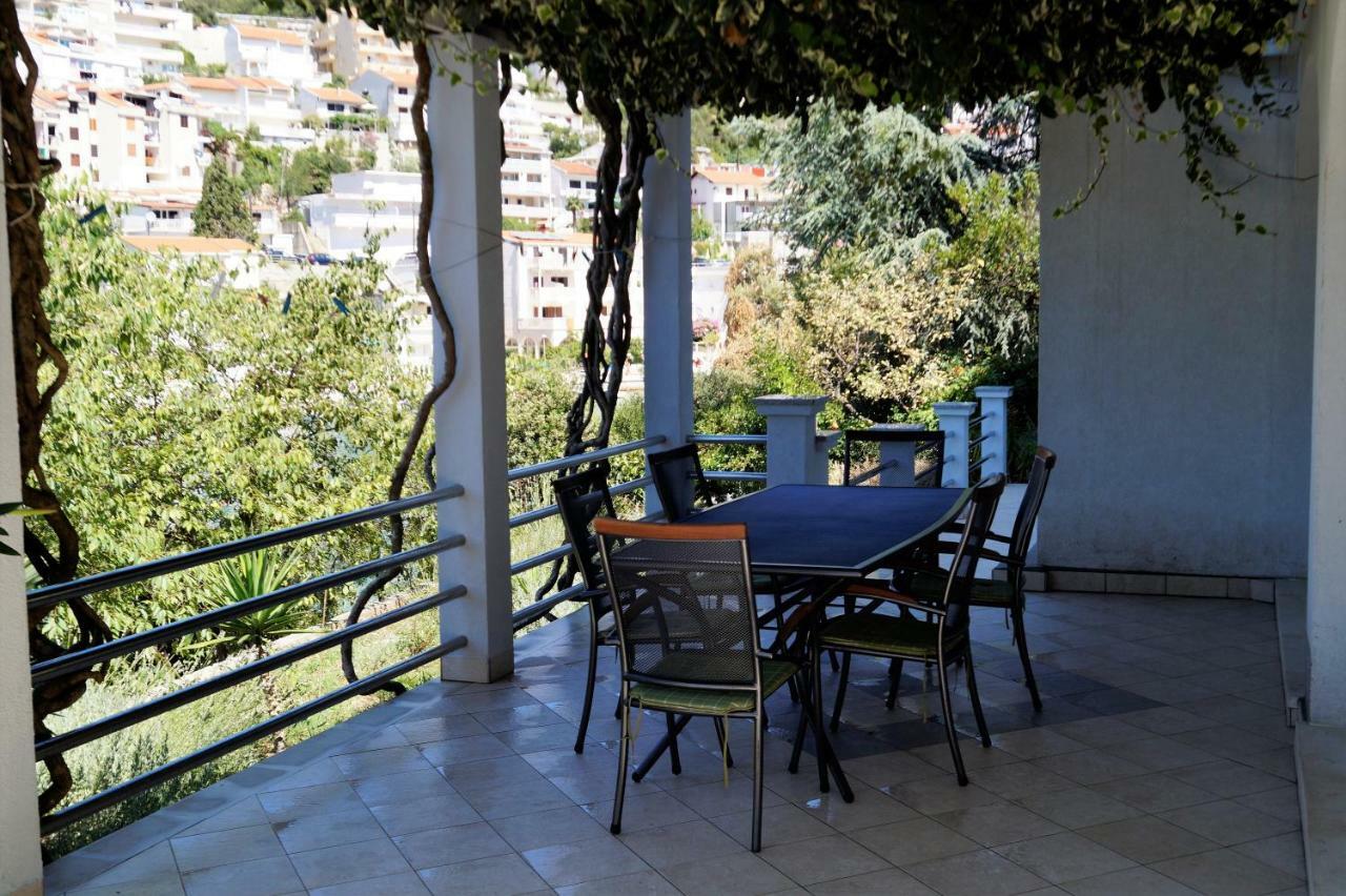 נאום Villa Obad Guest House מראה חיצוני תמונה